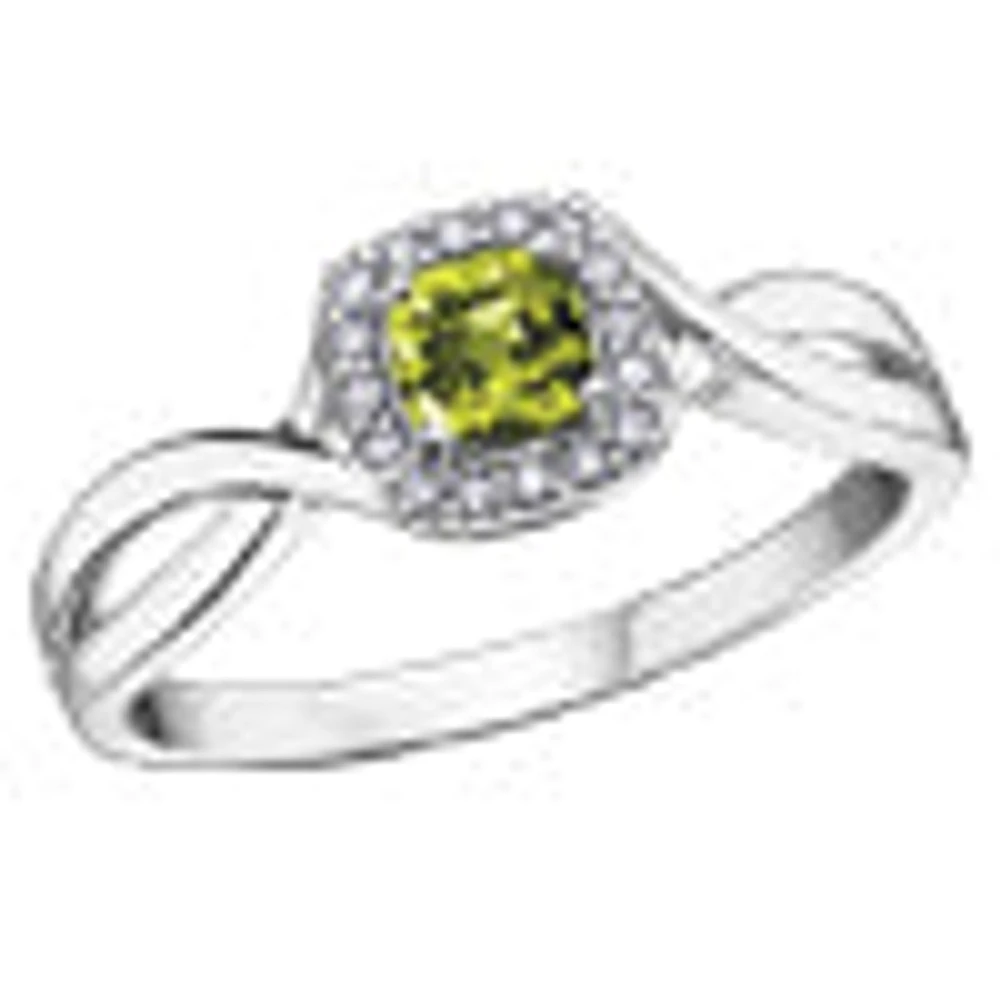 10K White Gold Peridot and Diamond Ring - 4.5