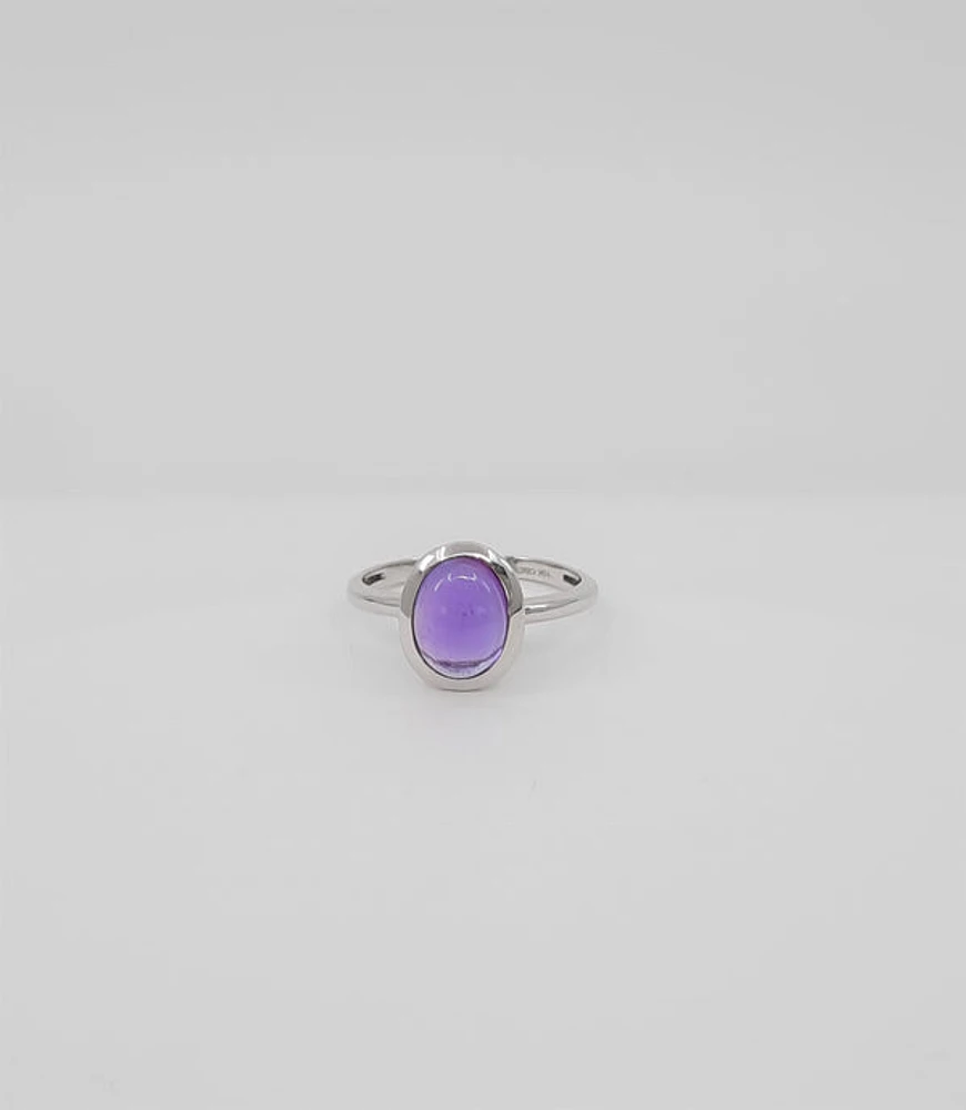 10K White Gold Genuine Cabochon Amethyst Ring, size 6.5