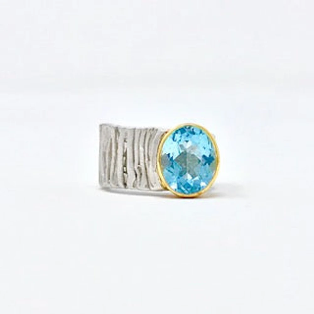 Juvite Ring with Blue Topaz