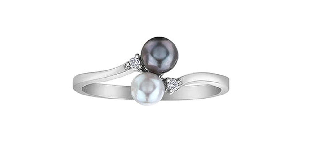 10K White Gold Diamond and Pearl Ring