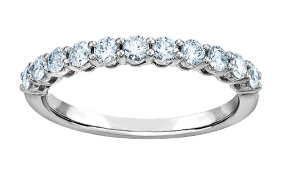 Platinum 0.49cttw Canadian Diamond Wedding Band - 4.5