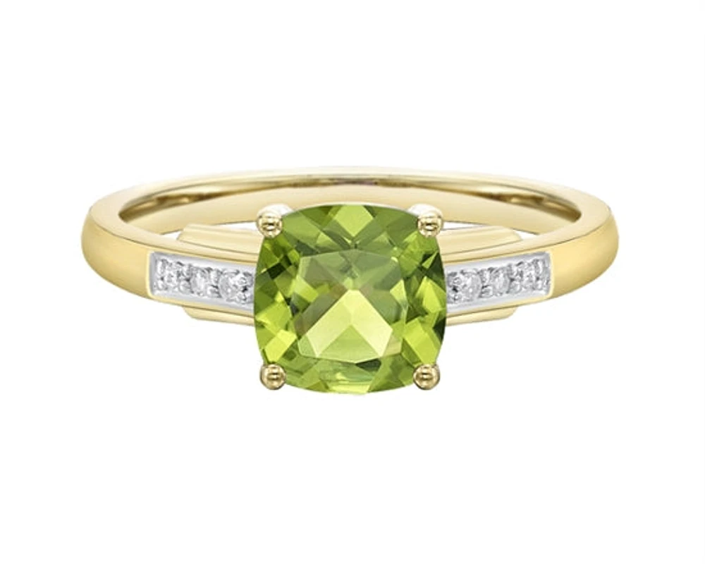 10K Yellow Gold 1.41cttw Peridot and 0.051cttw Diamond Ring - Size 7