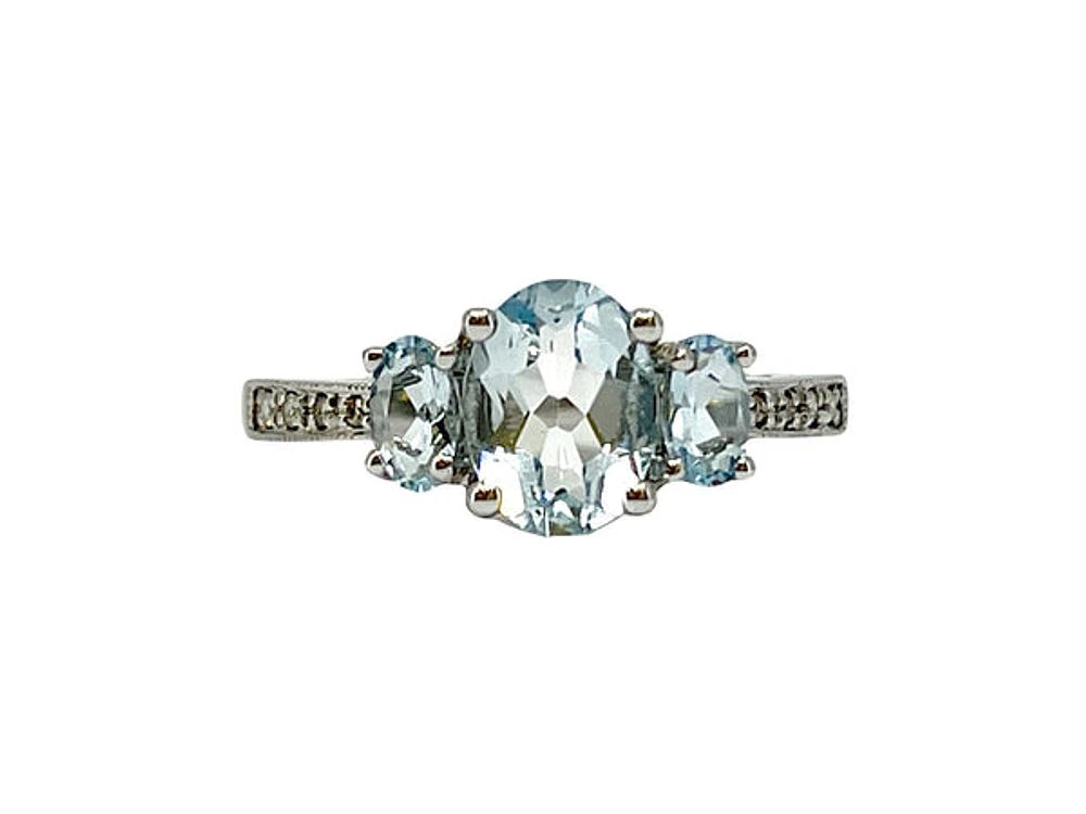 10K White Gold 1.40cttw Genuine Aquamarine and 0.04cttw Diamond Ring, size 7