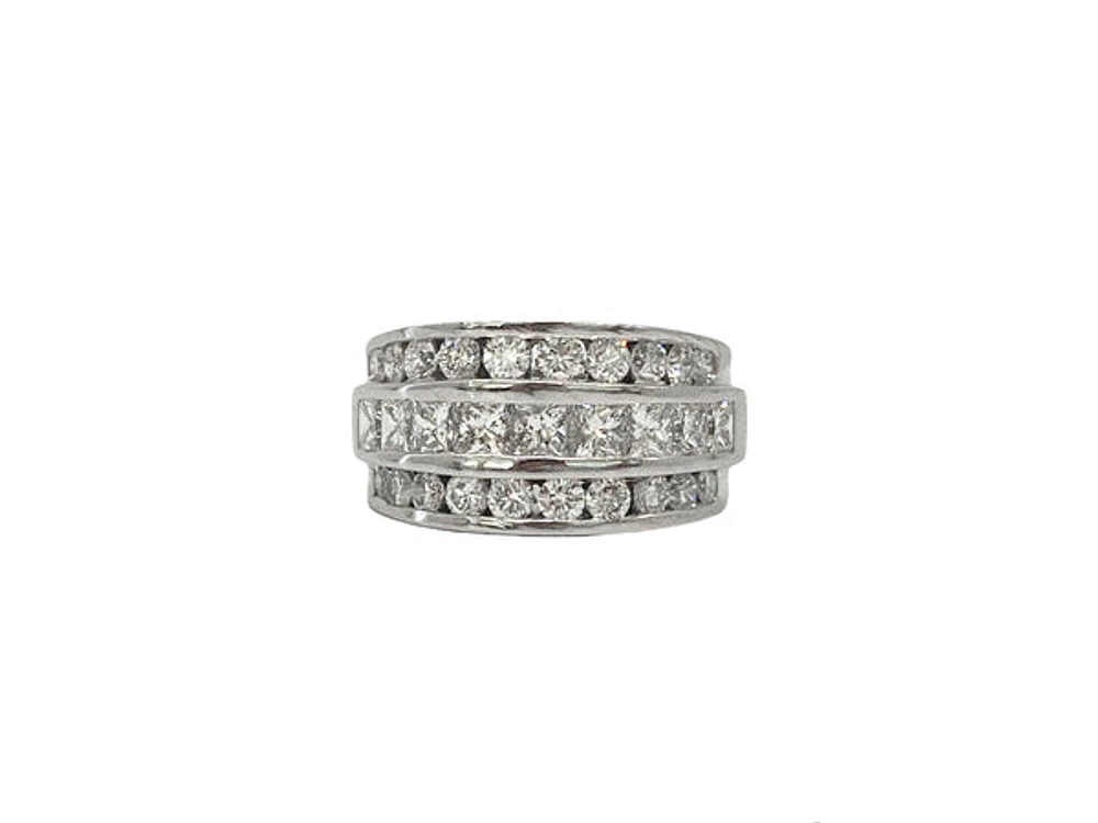 14K White Gold 2.20cttw Diamond Ring - Size 6.5