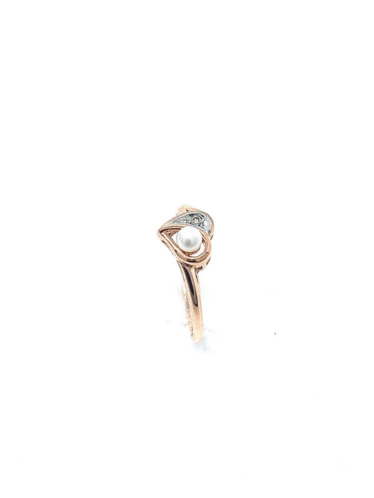 Pearl & Diamond Ring