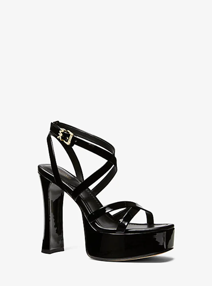 Sandale Paola en faux cuir verni