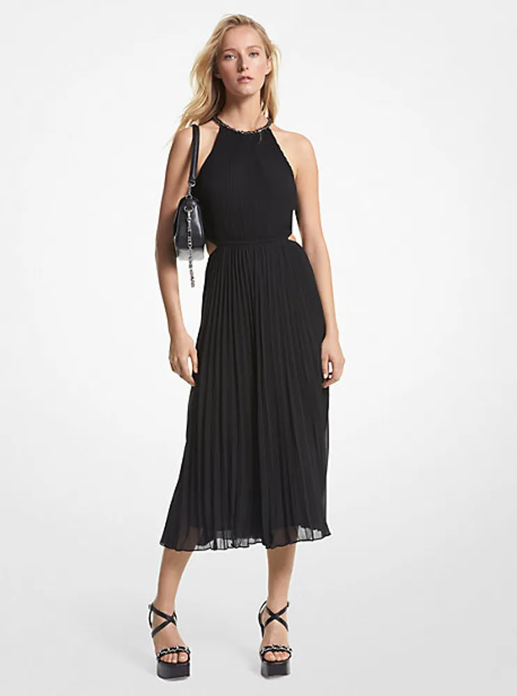 Robe en crêpe georgette plissé à découpes