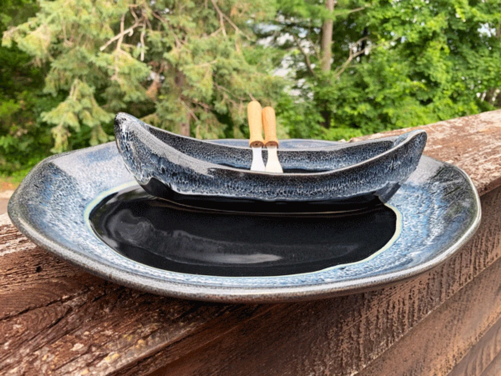 Canoe On A Lake Dip Set