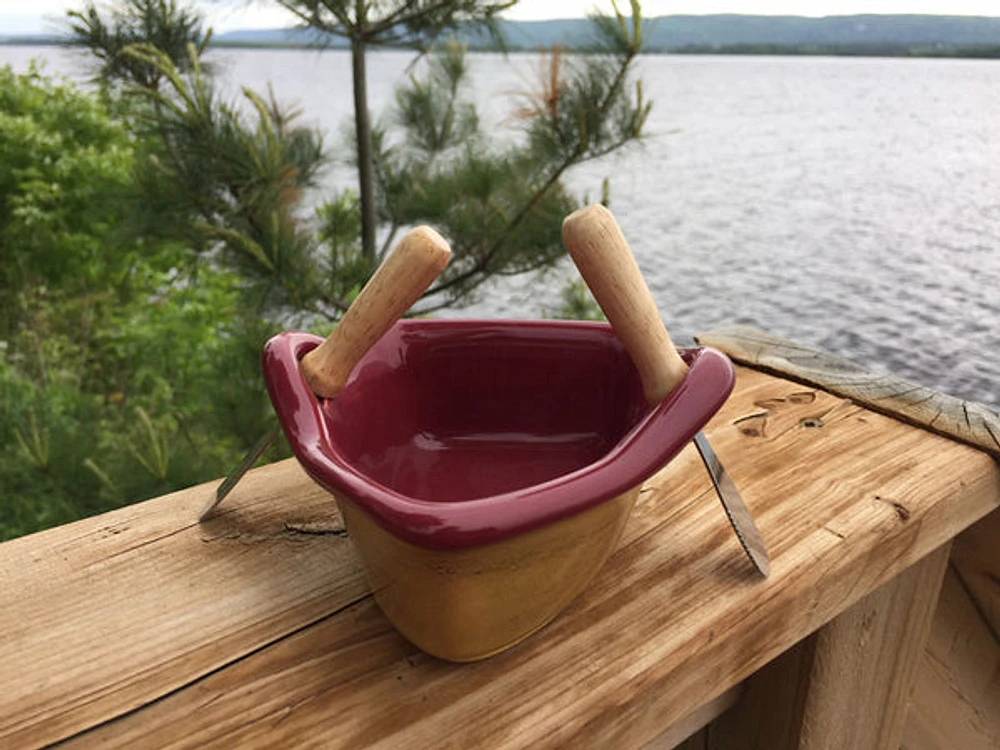 Rowboat Dip Pot - Red and Gold