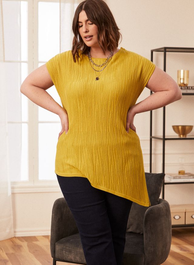 laura plus sweaters