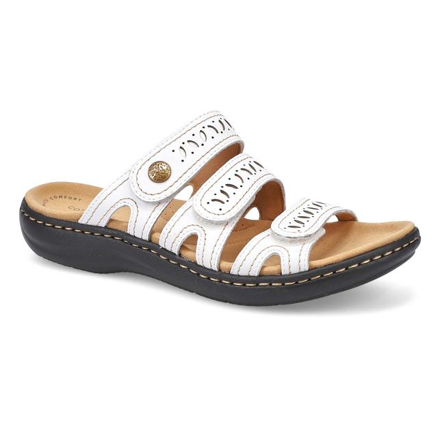 softmoc canada clarks sandals