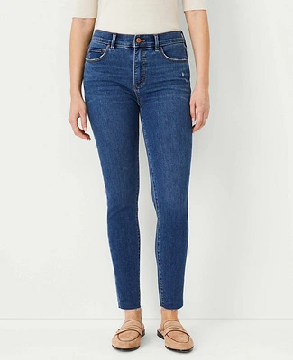 Ann Taylor Petite Curvy Sculpting Pocket Mid Rise Skinny Jeans in Mid Stone Wash Size 00 Women's