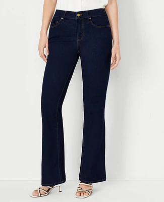 Ann Taylor Petite Mid Rise Boot Cut Jeans in Rinse Wash - Curvy Fit Size 00 Women's