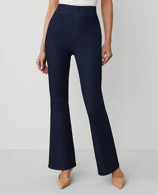 Ann Taylor The Pull-On Flare Jean — Curvy Fit Size 4 Classic Rinse Wash Women's