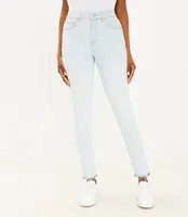 Curvy Unpicked Hem High Rise Skinny Jeans in Soft Washed Blue