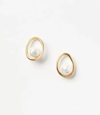 Pearlized Stud Earrings