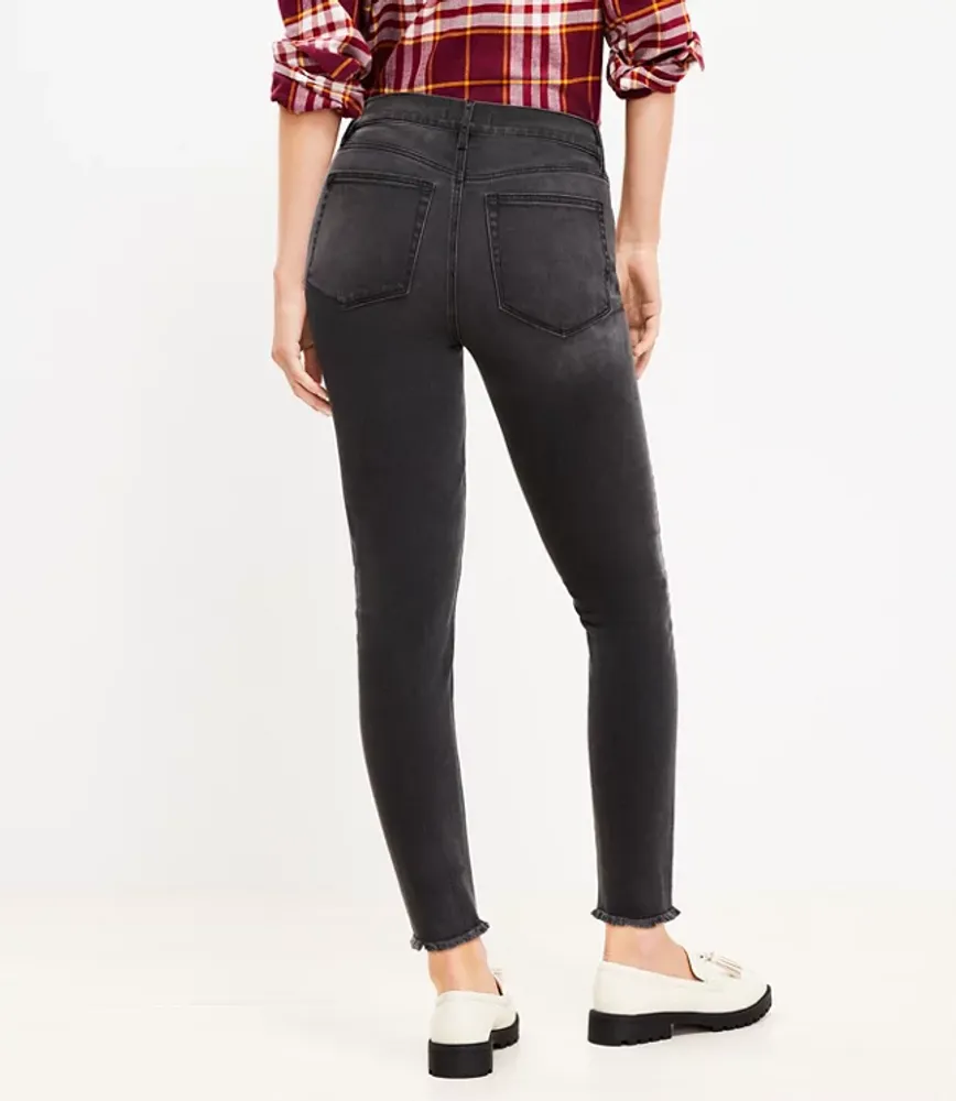 Curvy Frayed Mid Rise Skinny Jeans Washed Black Wash