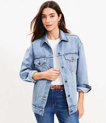 Petite Oversized Denim Trucker Jacket Light Wash Indigo