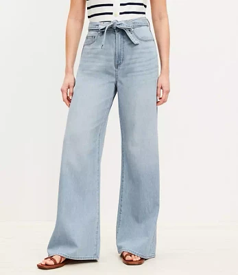 Curvy Palazzo Jeans in Light Wash