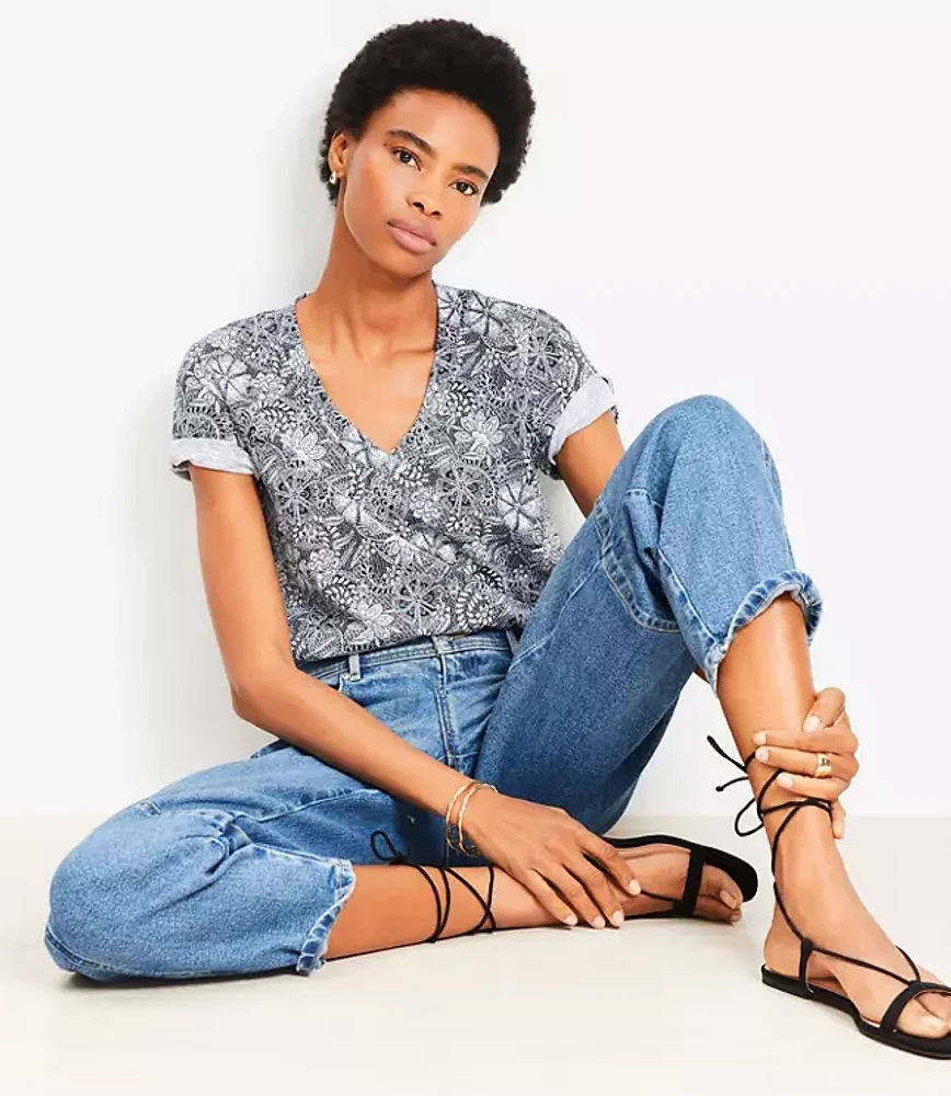 Deco Everyday V-Neck Tee