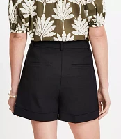 Curvy Cuffed Shorts in Doubleweave