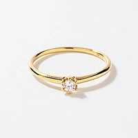 Mini Engagement Ring 10K Yellow Gold (0.07 ct tw)