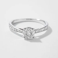 Diamond Cluster Ring 10K White Gold (0.15 ct tw)