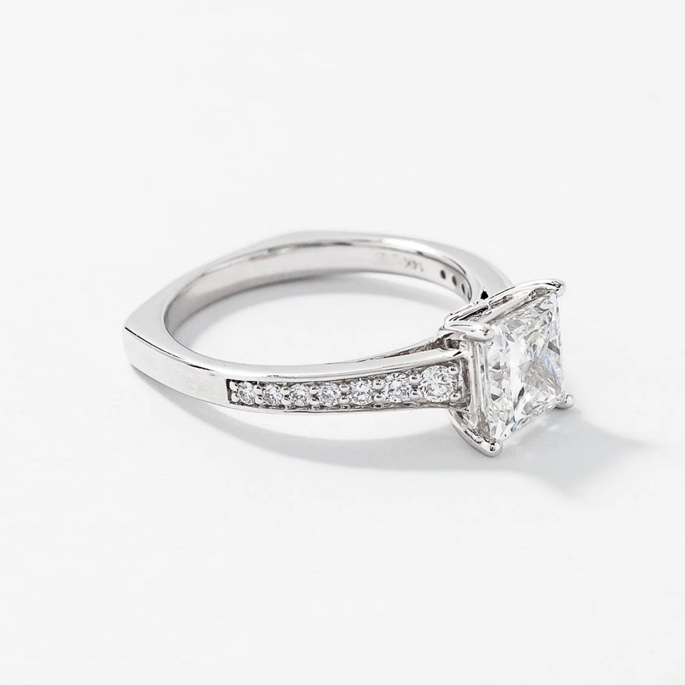 Lab Grown Princess Cut Diamond Engagement Ring (1.75 ct tw)