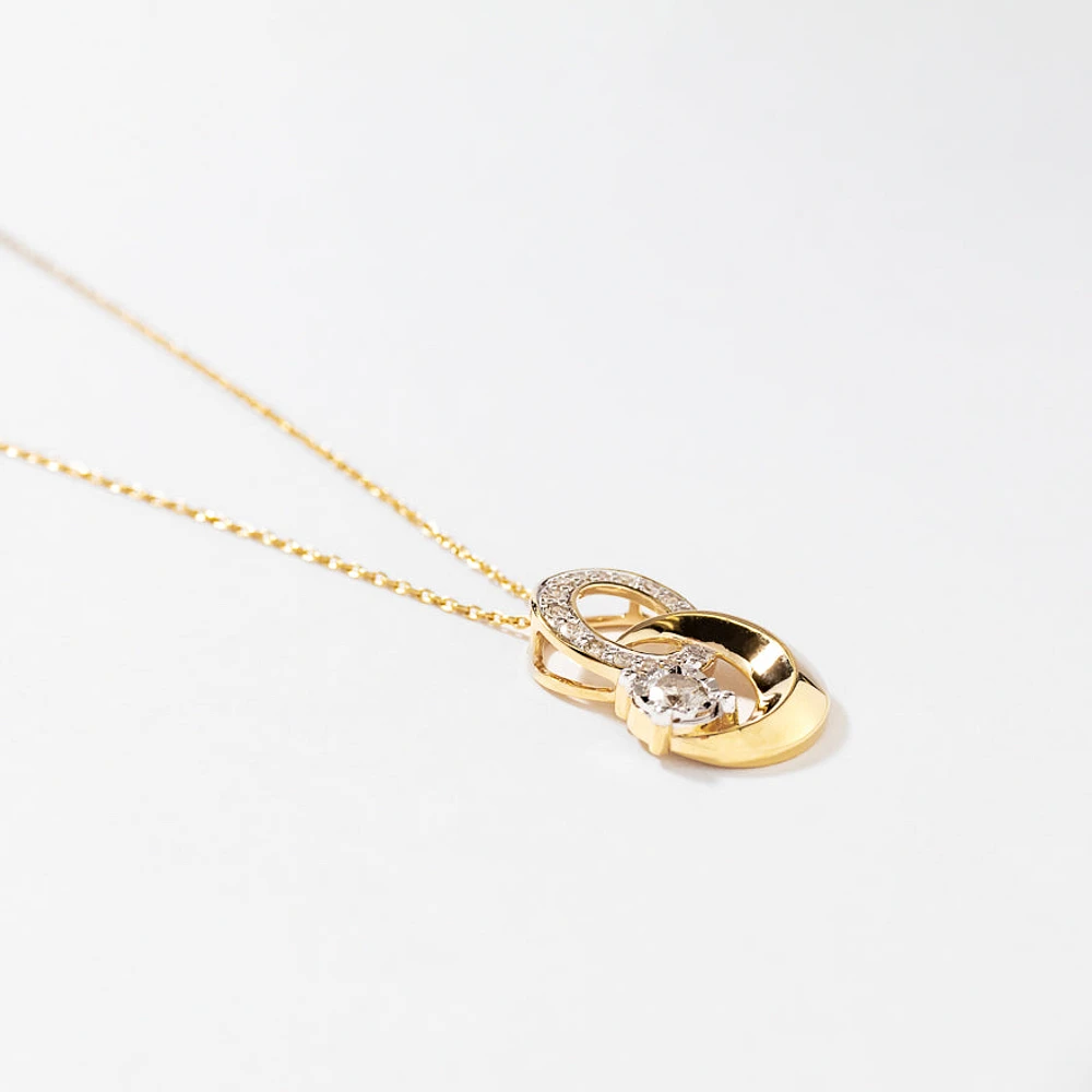 Diamond Moon Pendant in 10K Yellow Gold (0.25 ct tw)