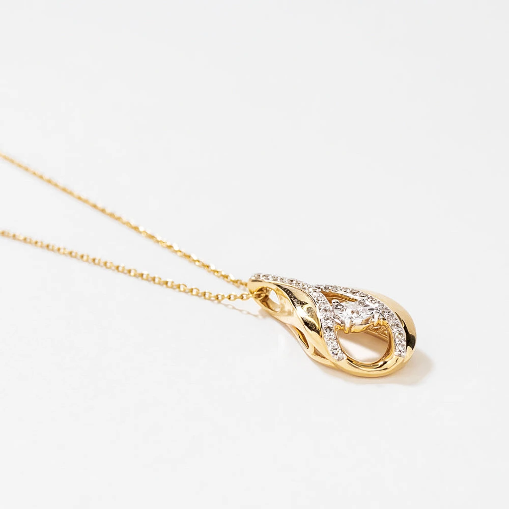 Diamond Cluster Necklace in 10K Yellow Gold (0.23 ct tw)