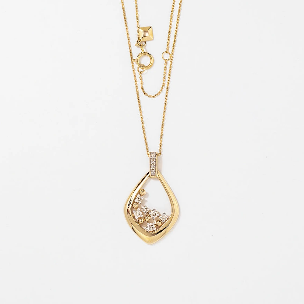 Diamond Cluster Pendant in 10K Yellow Gold (0.29 ct tw)