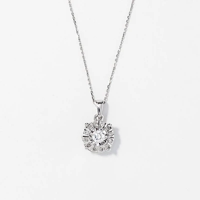 Diamond Cluster Necklace in 10K White Gold (0.25 ct tw)