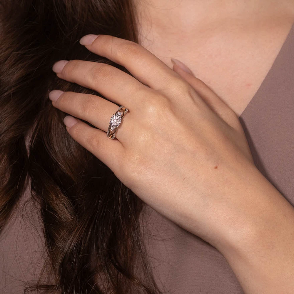 Diamond Cluster Ring 10K Yellow and White Gold (0.25 ct tw)