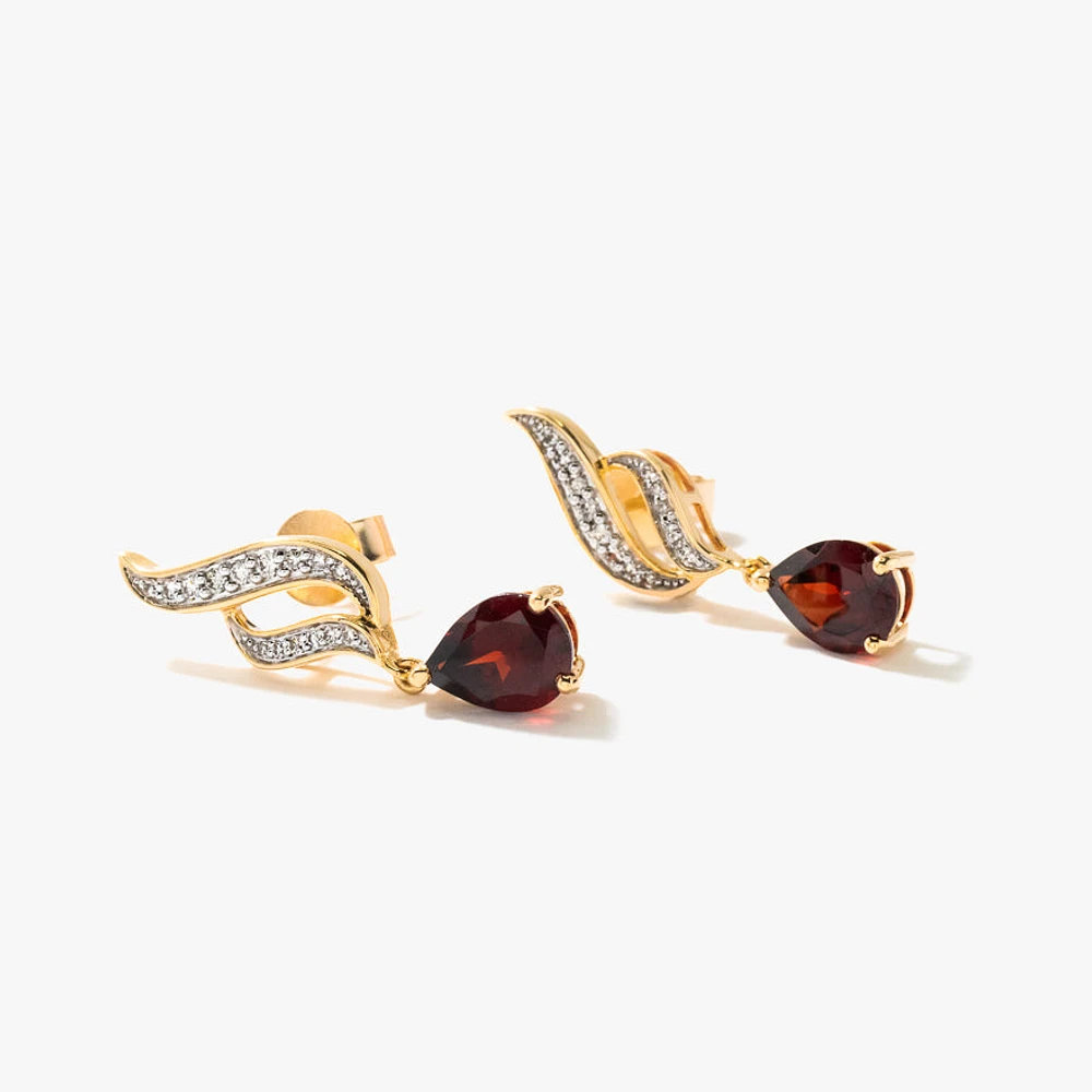 Garnet Earrings in 10K Yellow Gold