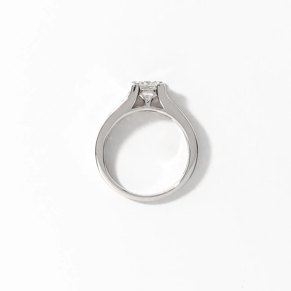 Lab Grown Princess Cut Diamond Engagement Ring (1.50 ct tw)