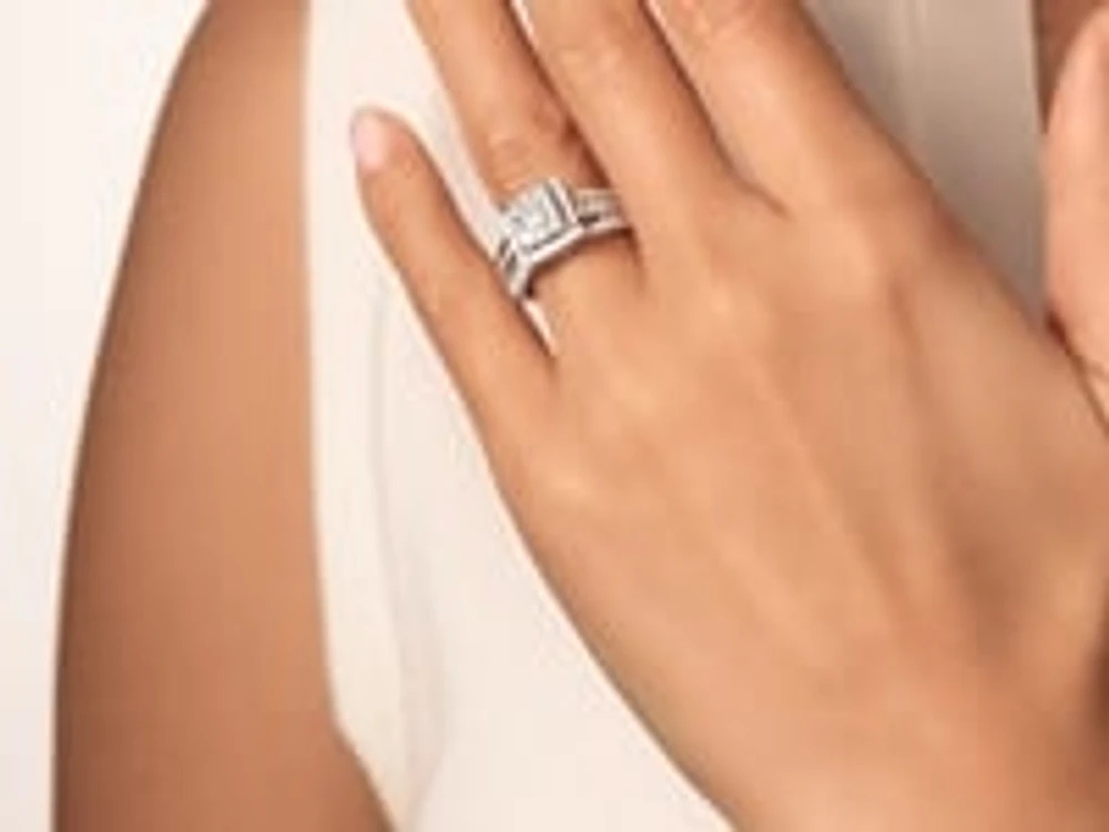 Diamond Cluster Ring 14K White Gold (1.50 ct tw)