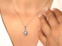 Diamond Cluster Necklace in 10K White and Yellow Gold (0.25 ct tw)