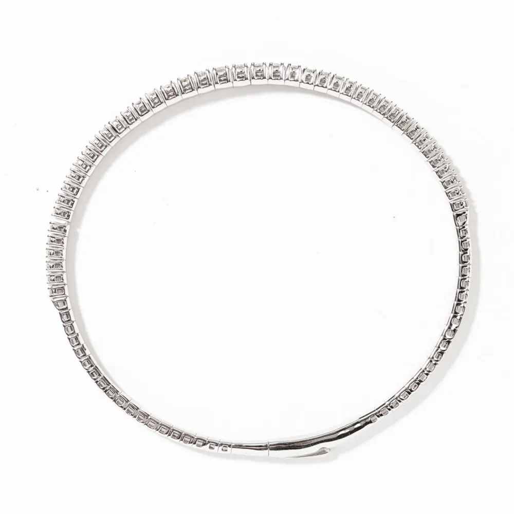 Flexible Diamond Bangle in 10K White Gold (1.50 ct tw)