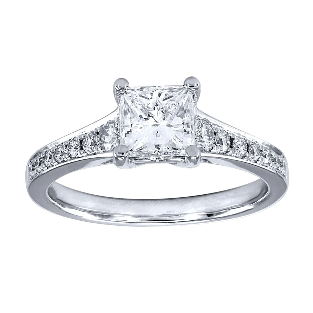 GIA Certified Engagement Ring With One Carat Princess Cut Diamond Cent