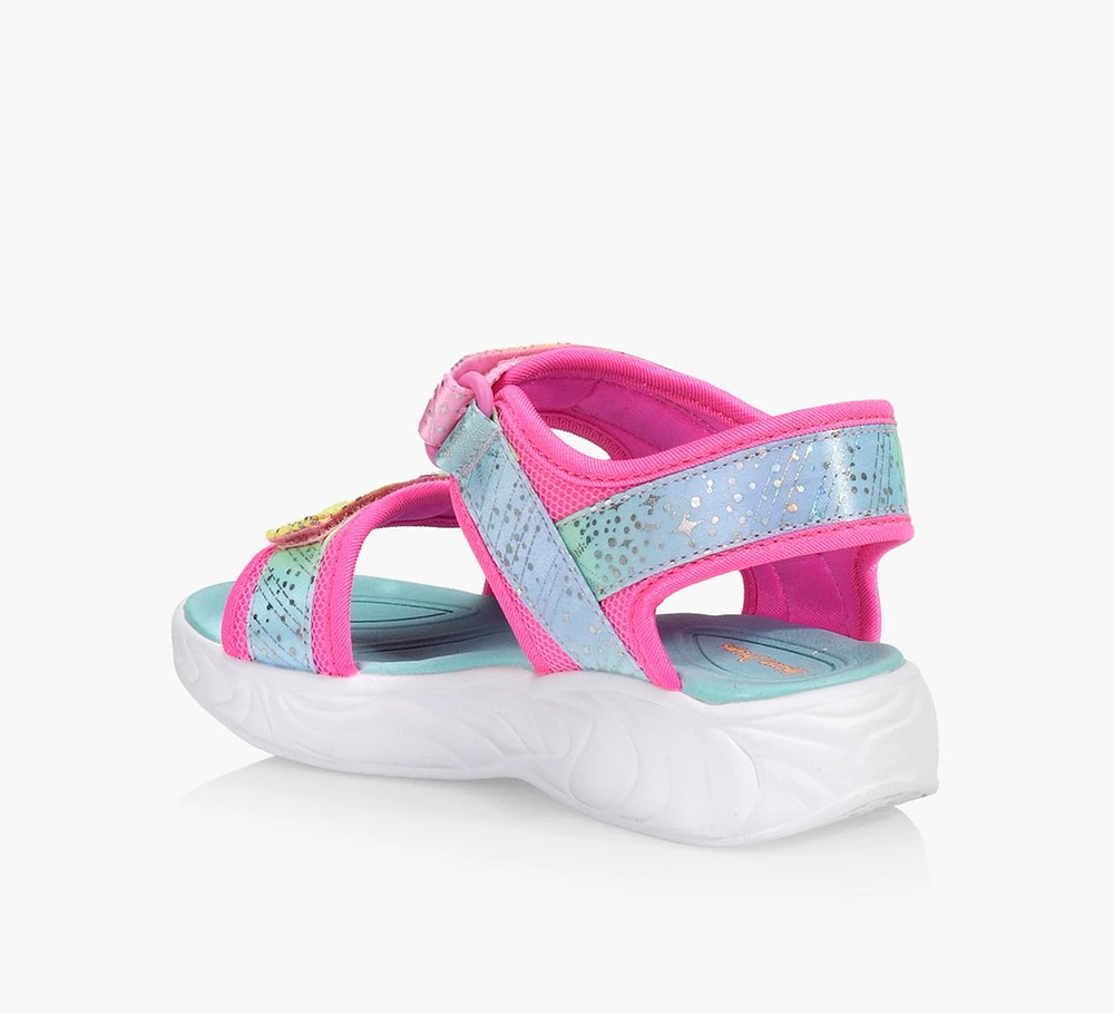 UNICORN DREAMS