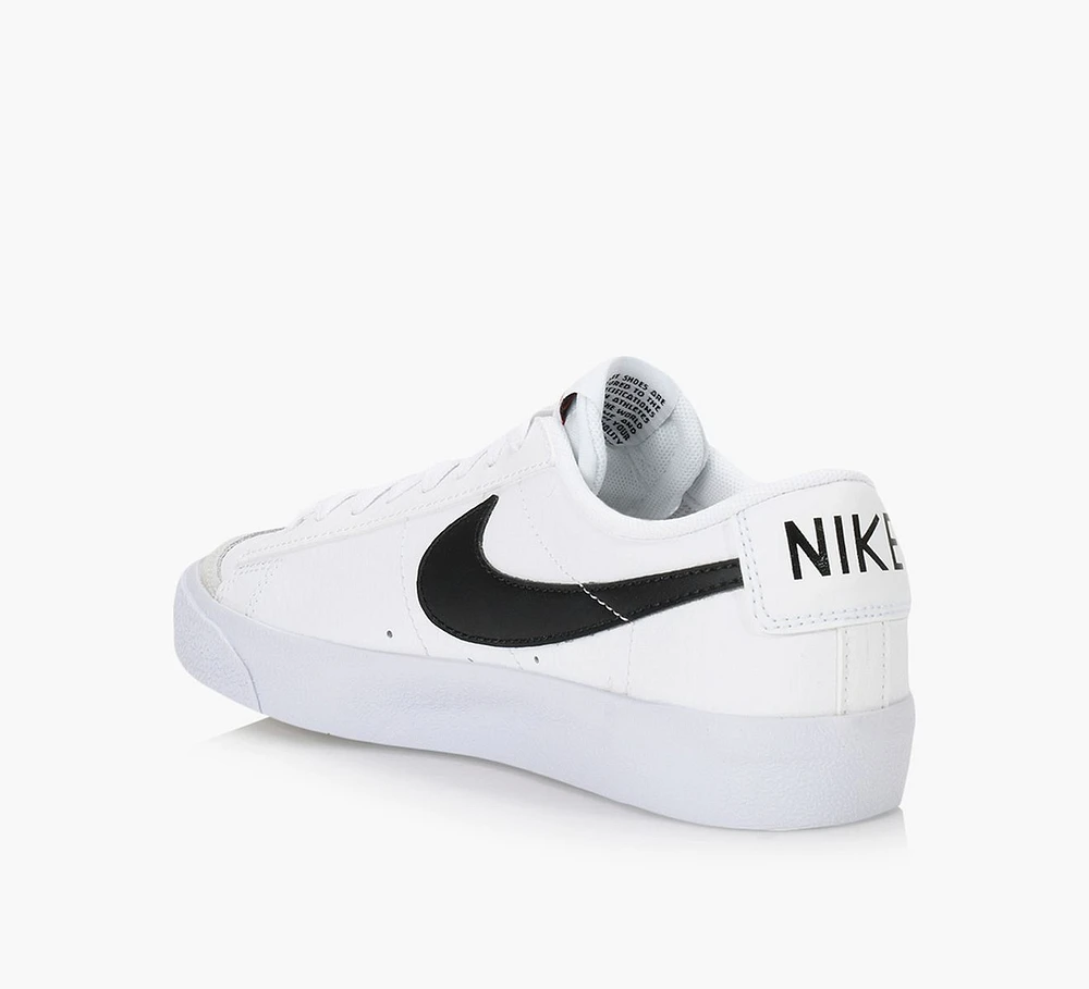 BLAZER LOW 77
