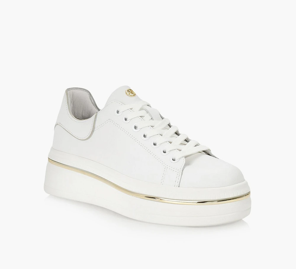 LYLA SNEAKER