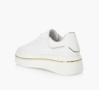 LYLA SNEAKER