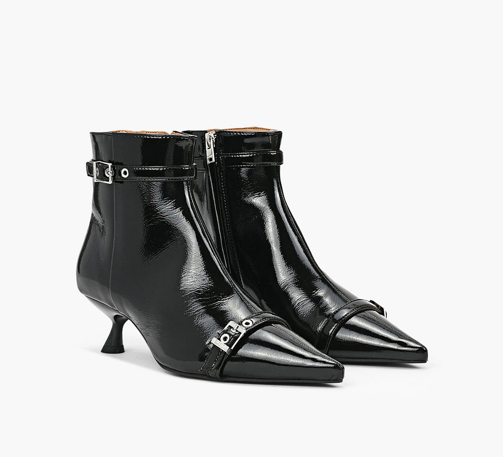 EYELETS KITTEN HEEL BOOT