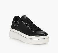 LYLA SNEAKER