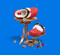 CLASSIC LINED SANTA CLOG