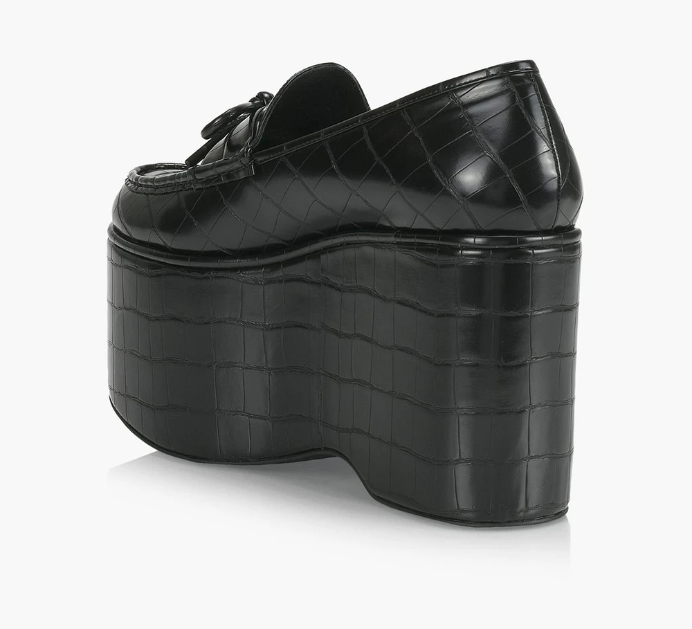 WALL LOAFER