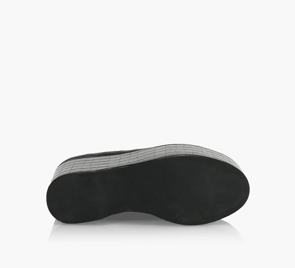 WALL LOAFER