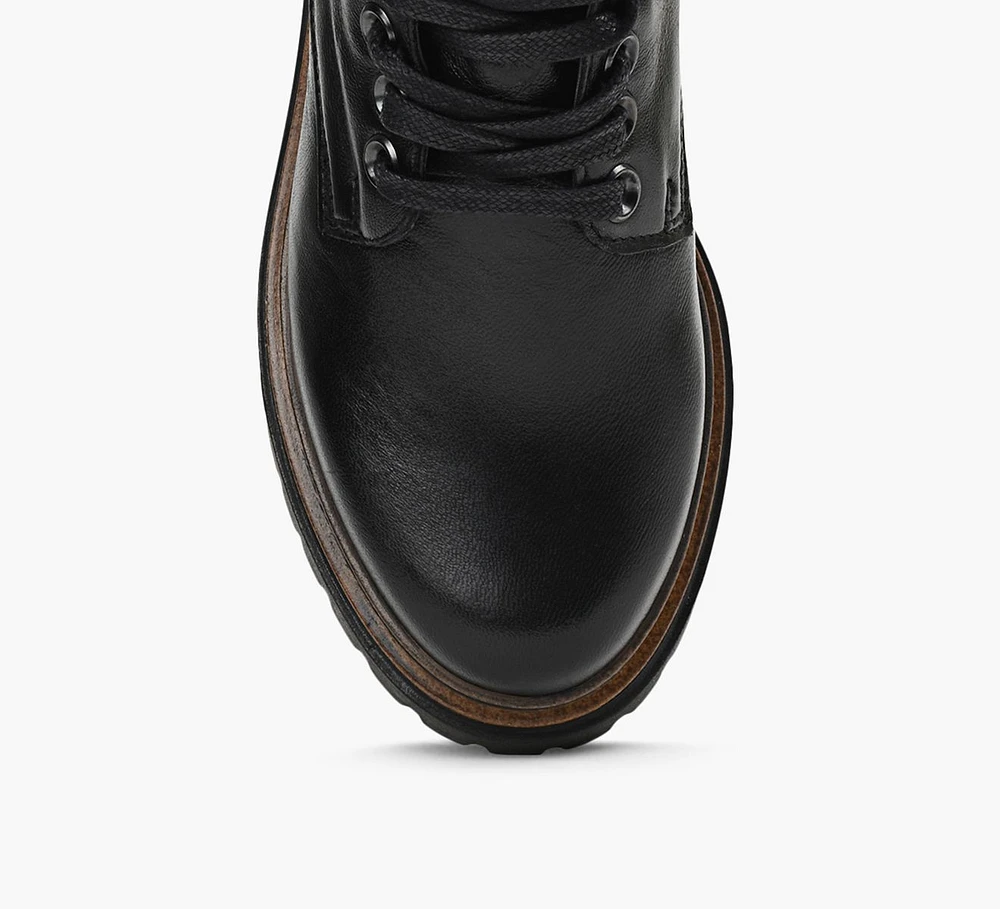 OCHRE BOOTIE