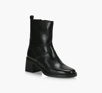AVIAN BOOTIE